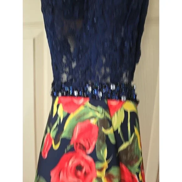 MAC Duggal Lame Mermaid Gown MSRP $499 Size 6 - Picture 5 of 7